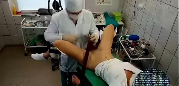  Orgasm on the gynecological chair